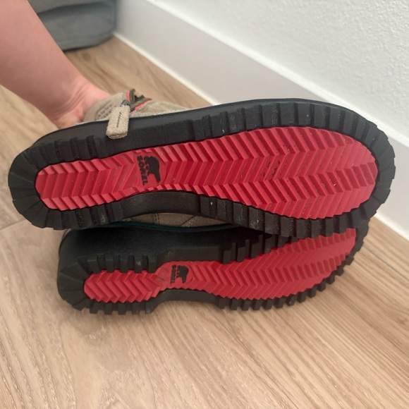 Sorel Blue and Tan Winter Boots - Picture 2 of 3